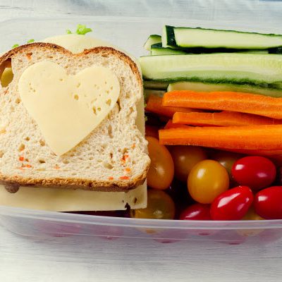 How to keep school lunches safe in the heat